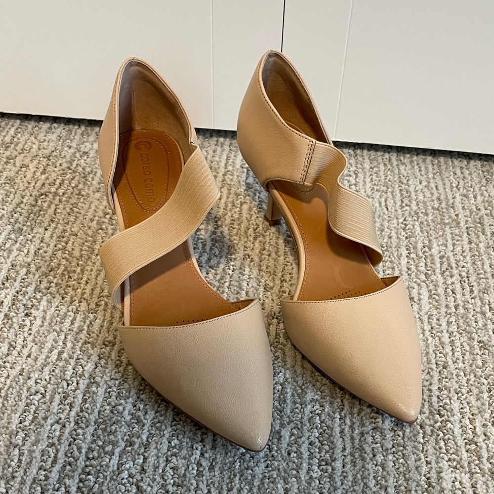 NWOT Corso Como Tan Heeled Shoes